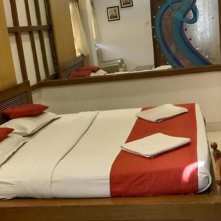 Hotel Aston Calcutta Eksteriør billede